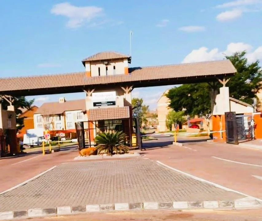 0.5 Bedroom Apartment / flat to rent in Karenpark