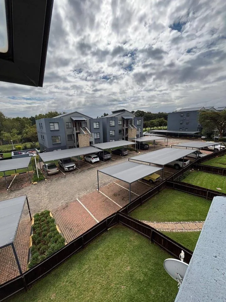 2 Bedroom Apartment / flat to rent in Greenstone Hill