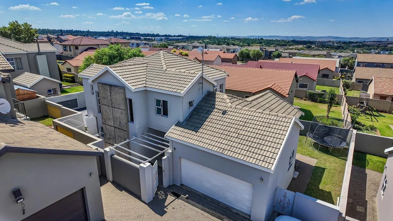 4 Bedroom House to rent in Thatchfield Hills