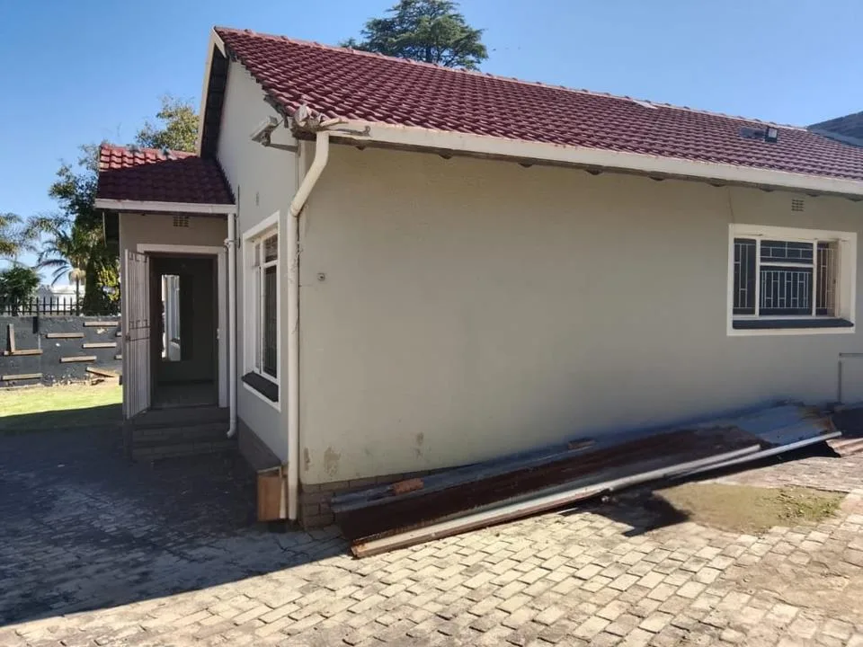 2 Bedroom House to rent in Ridgeway