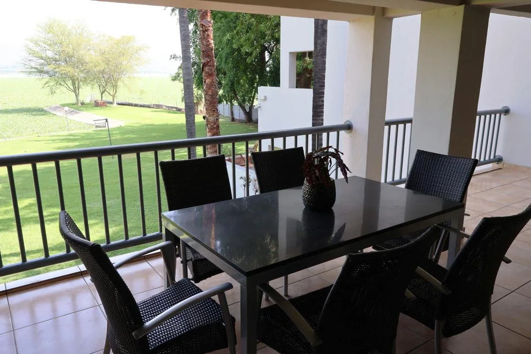 2 Bedroom Apartment / flat for sale in Kosmos