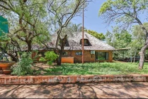 2.2 ha Farm in Kameeldrift West