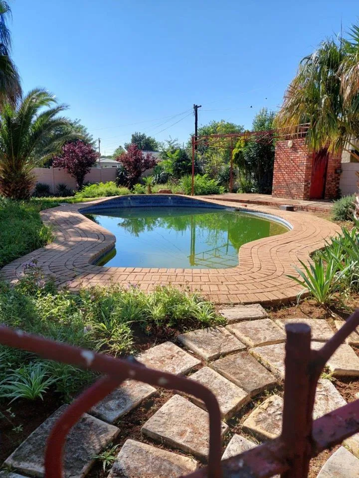 8 Bedroom House for sale in Freemanville