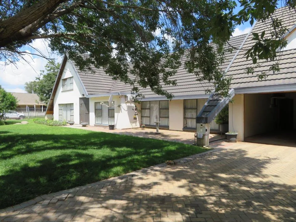 4 Bedroom House for sale in Delareyville