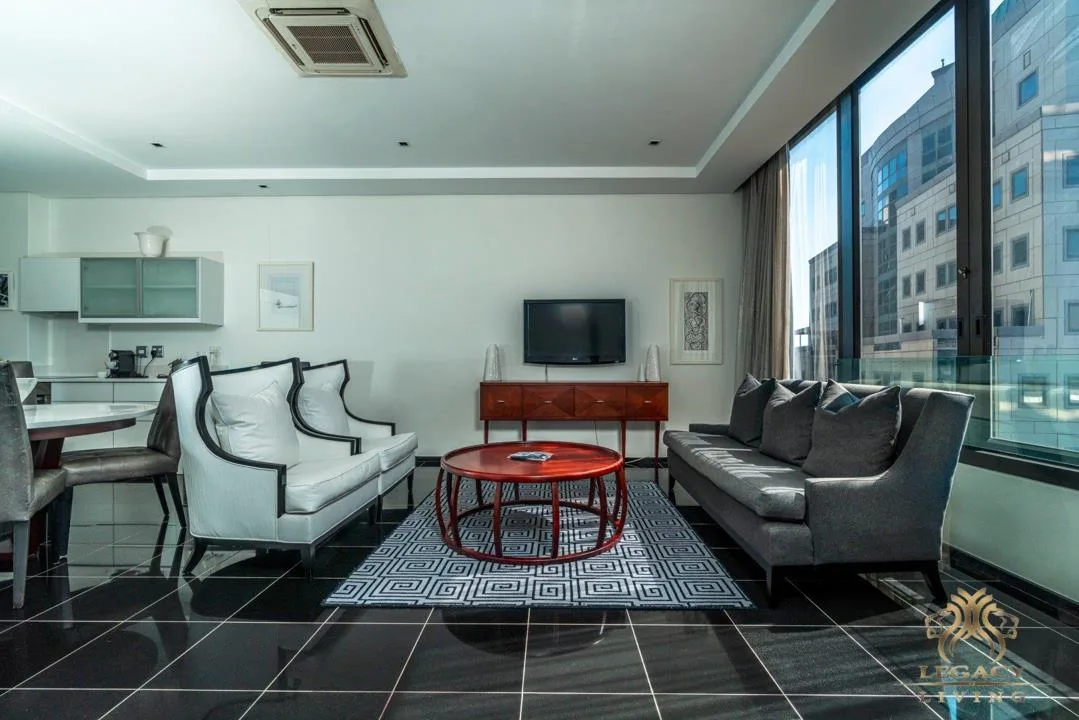 1 Bedroom Apartment / flat to rent in Sandton Central