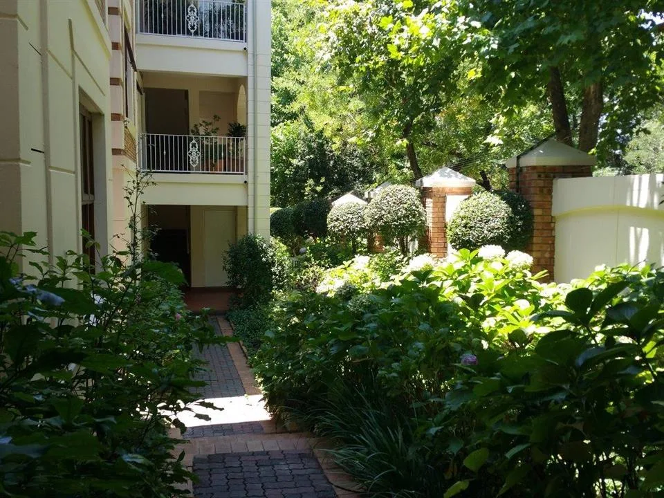 2 Bedroom Apartment / flat to rent in Bryanston