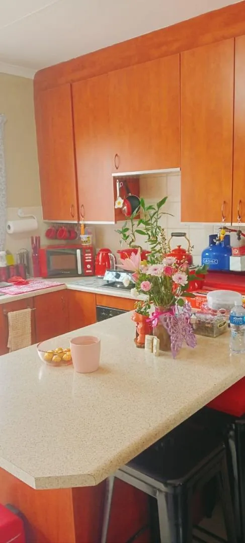 2 Bedroom Apartment / flat to rent in Strubensvallei