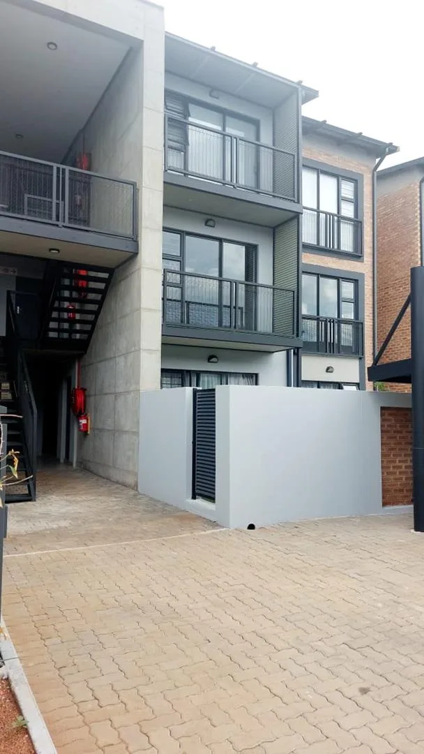 3 Bedroom Apartment / flat to rent in Montana