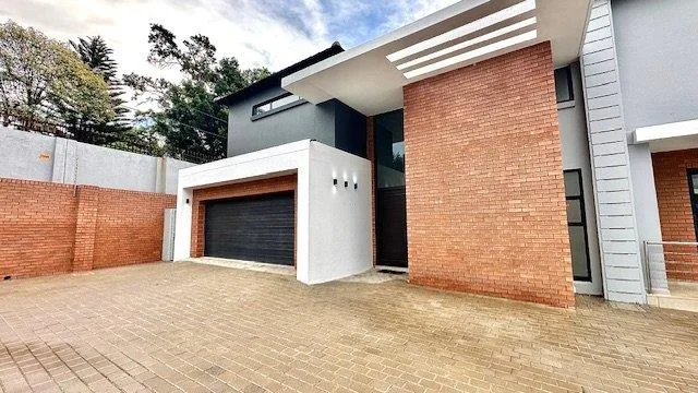 4.5 Bedroom Townhouse to rent in Waterkloof Ridge