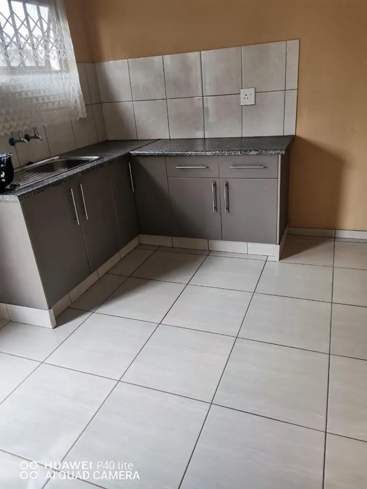 1 Bedroom Apartment / flat to rent in East Field