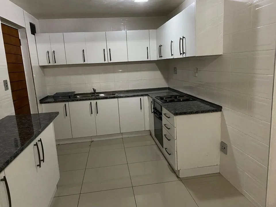 1 Bedroom House to rent in Raisethorpe