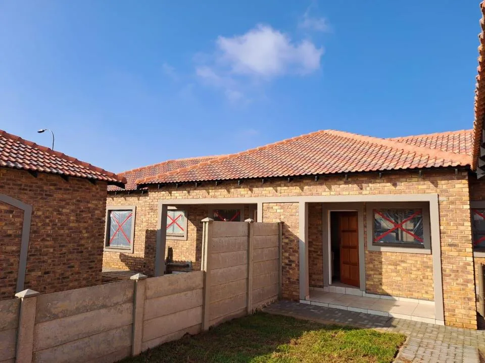 2 Bedroom Townhouse to rent in Riversdale