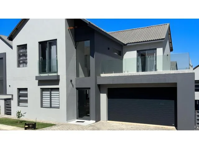 4 Bedroom House to rent in Blue Hills