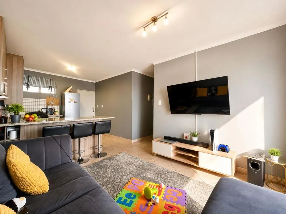 2 Bedroom Apartment / flat to rent in Paramount Estate