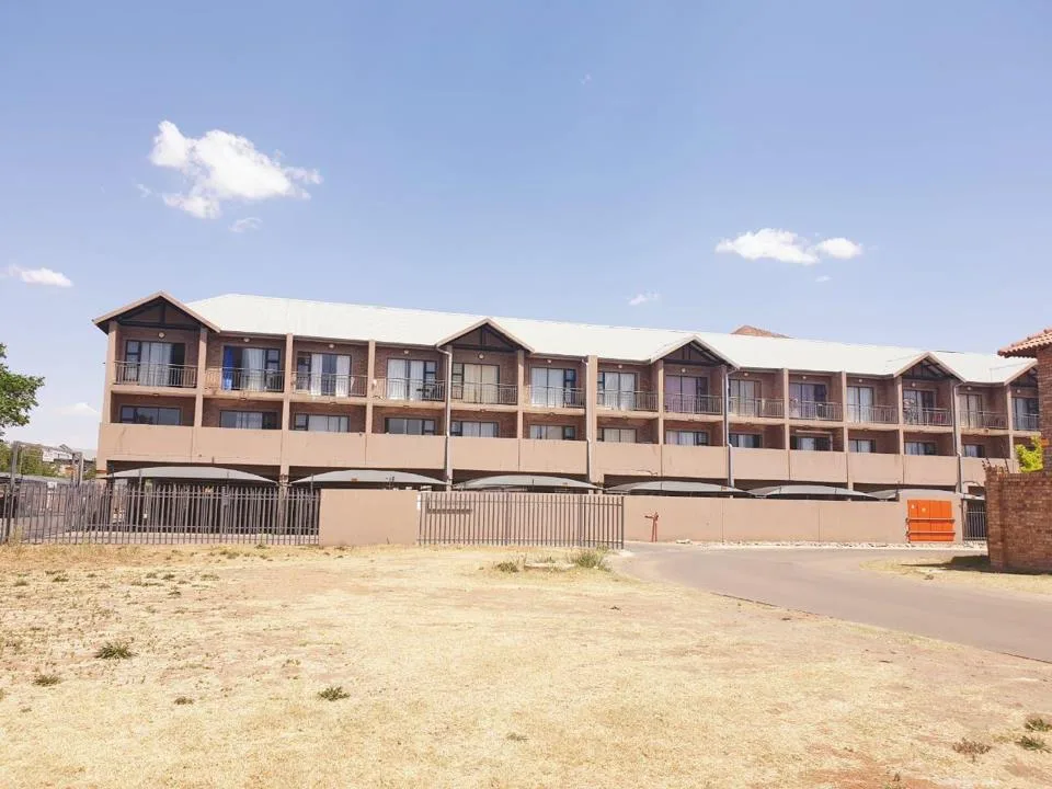 2 Bedroom Apartment / flat for sale in Mooivallei Park
