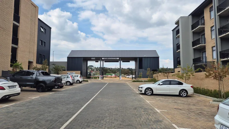 1 Bedroom Apartment in Waterkloof Ridge