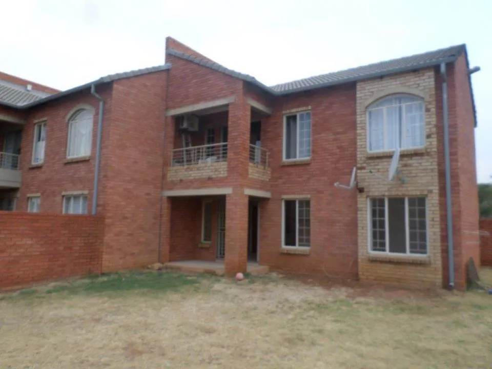 2 Bedroom Townhouse to rent in Equestria