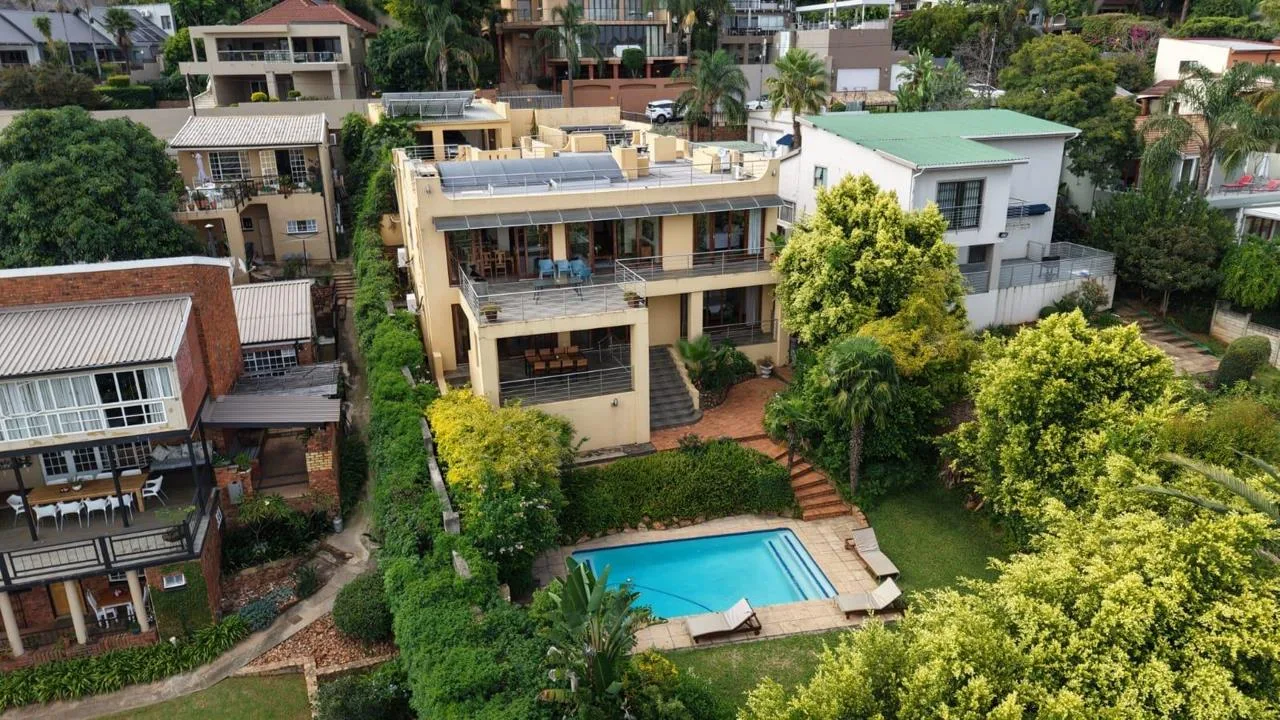 5 Bedroom House for sale in Kosmos