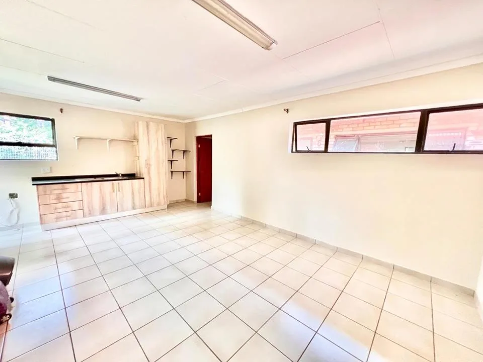 0.5 Bedroom Apartment / flat to rent in Beaulieu