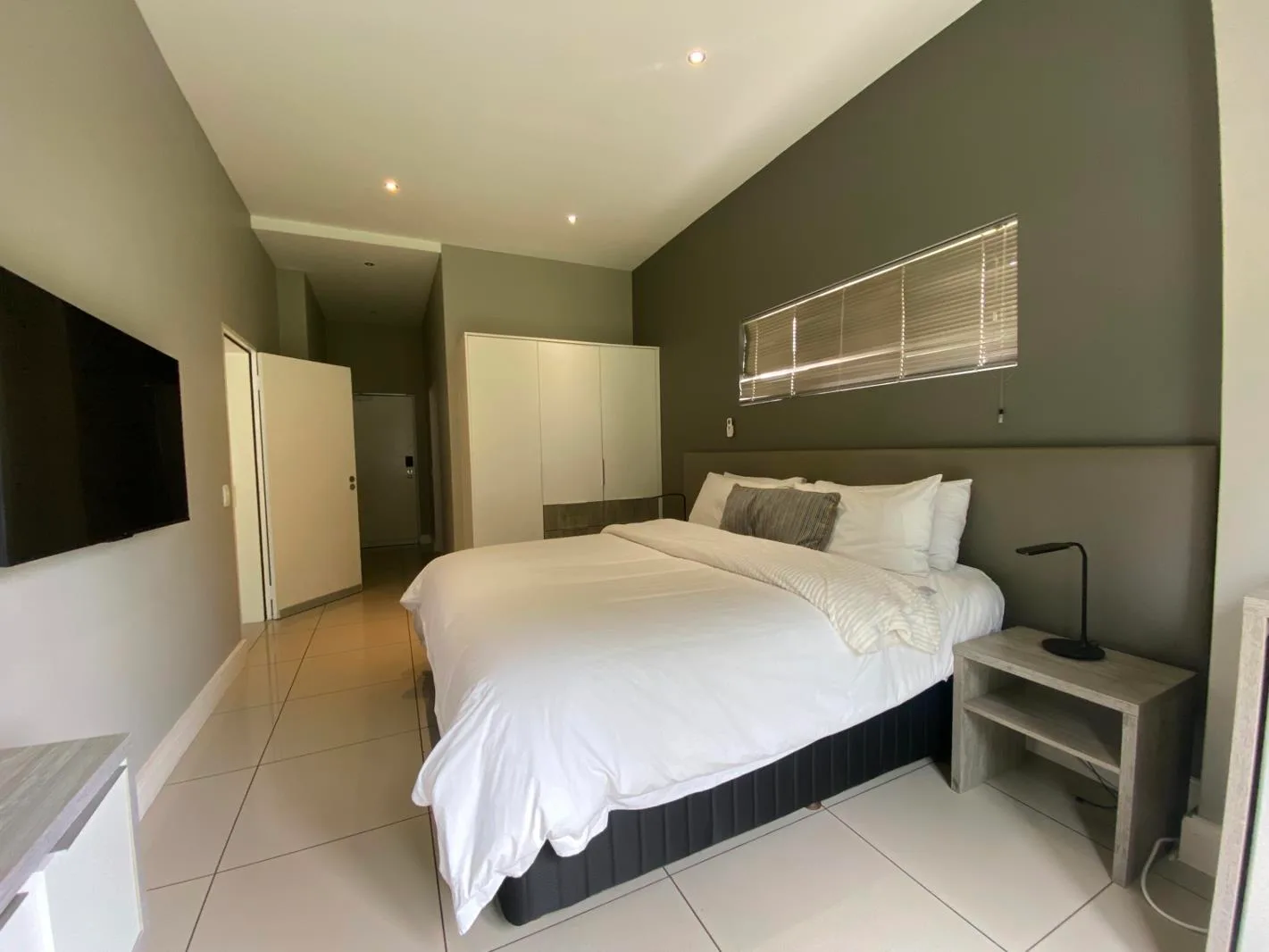 Property to rent in Rosebank