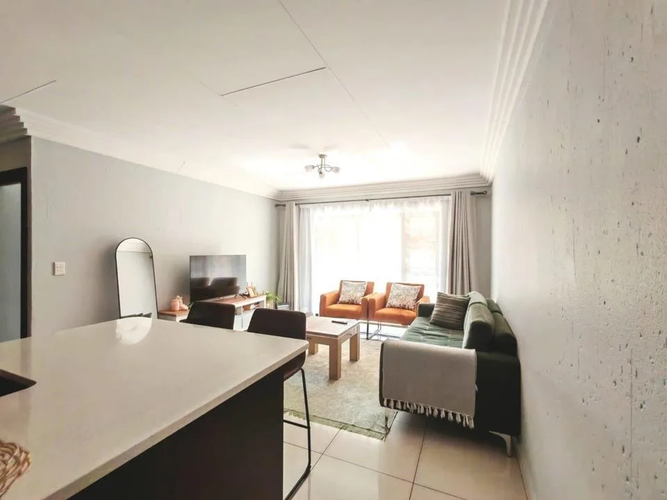 2 Bedroom Apartment / flat to rent in Ravenswood
