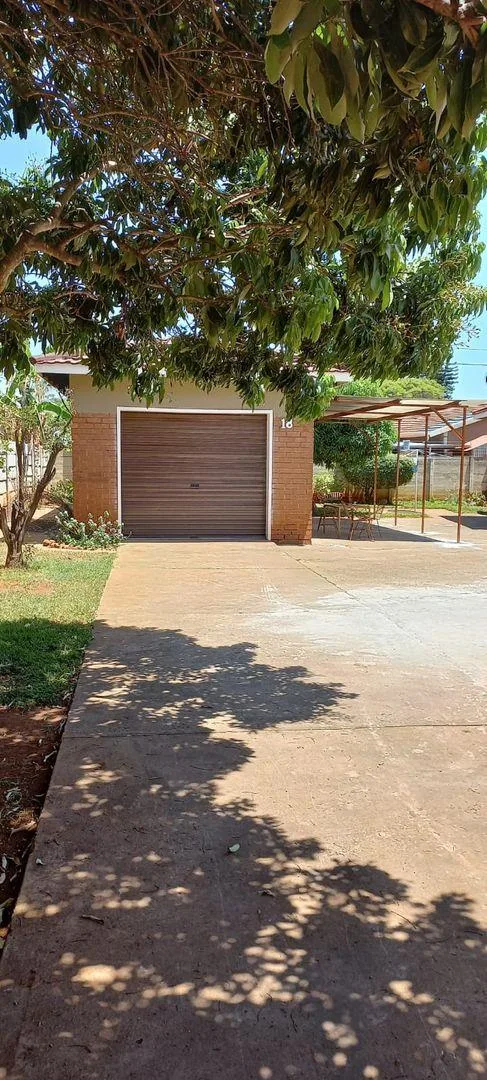 3 Bedroom House for sale in Mooinooi
