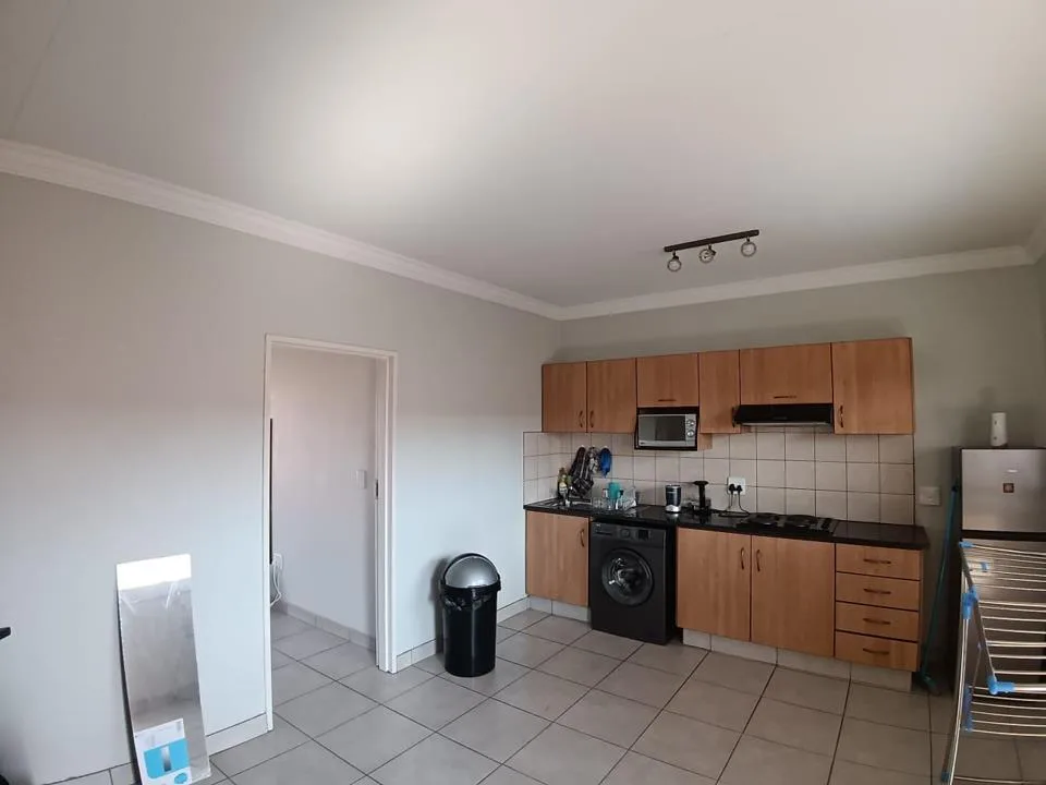 1 Bedroom Apartment / flat for sale in Bult South