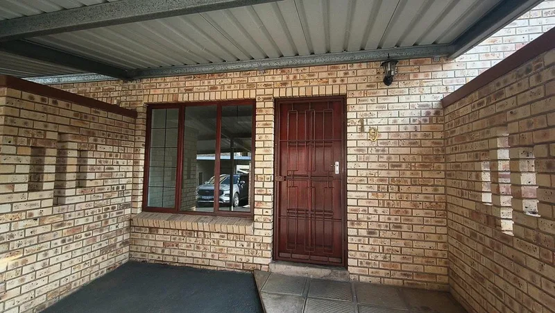 2 Bedroom Townhouse to rent in Scottsville Ext