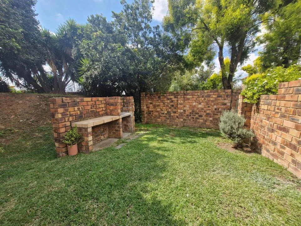 2 Bedroom Townhouse to rent in Wapadrand