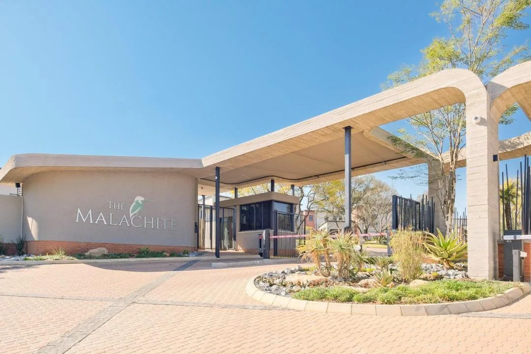3 Bedroom Townhouse to rent in Blue Hills
