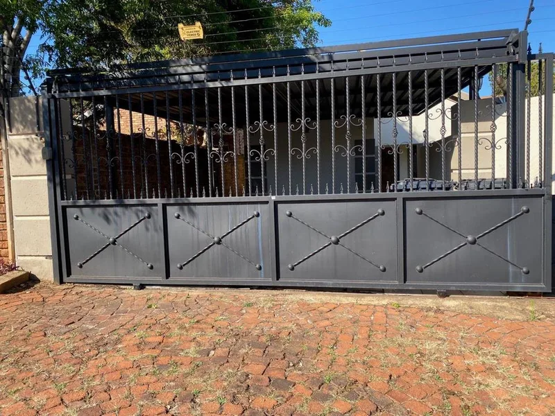 3 Bedroom House to rent in Garsfontein