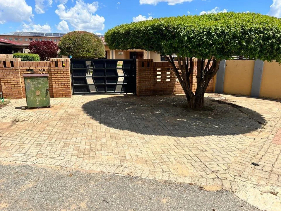 3 Bedroom House for sale in Mmabatho