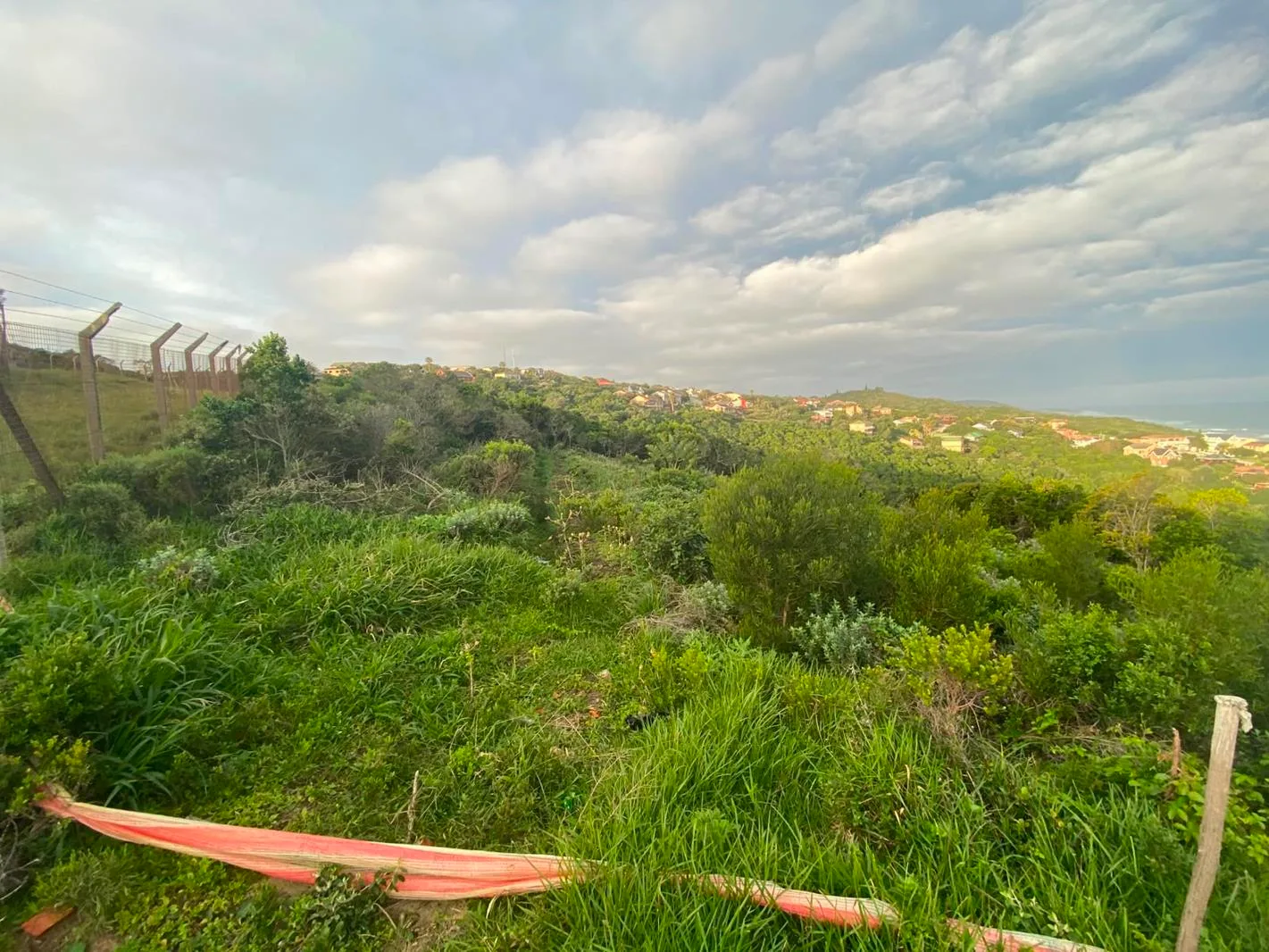 934 m² Land available in Blue Horizon Bay