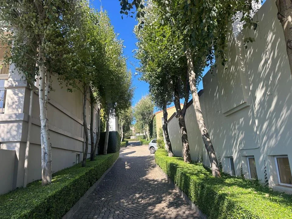 2 Bedroom House to rent in Waterkloof