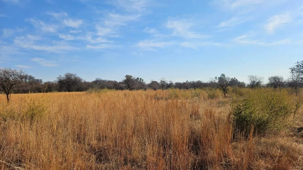 2.1 ha Land available in Lindequesdrif