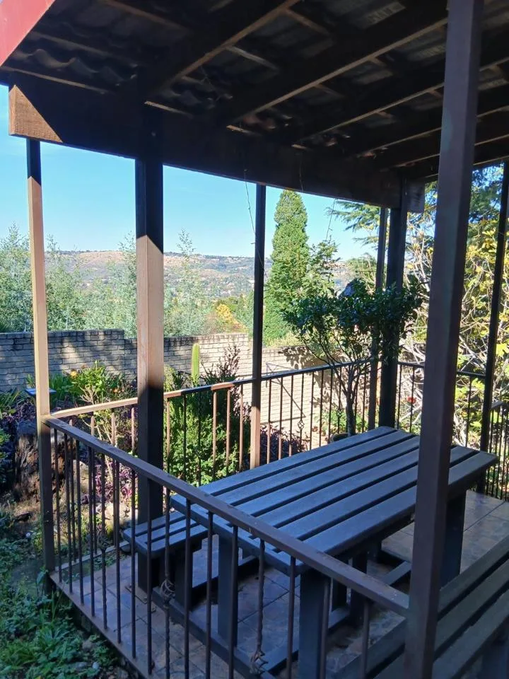 2 Bedroom Apartment / flat to rent in Helderkruin View