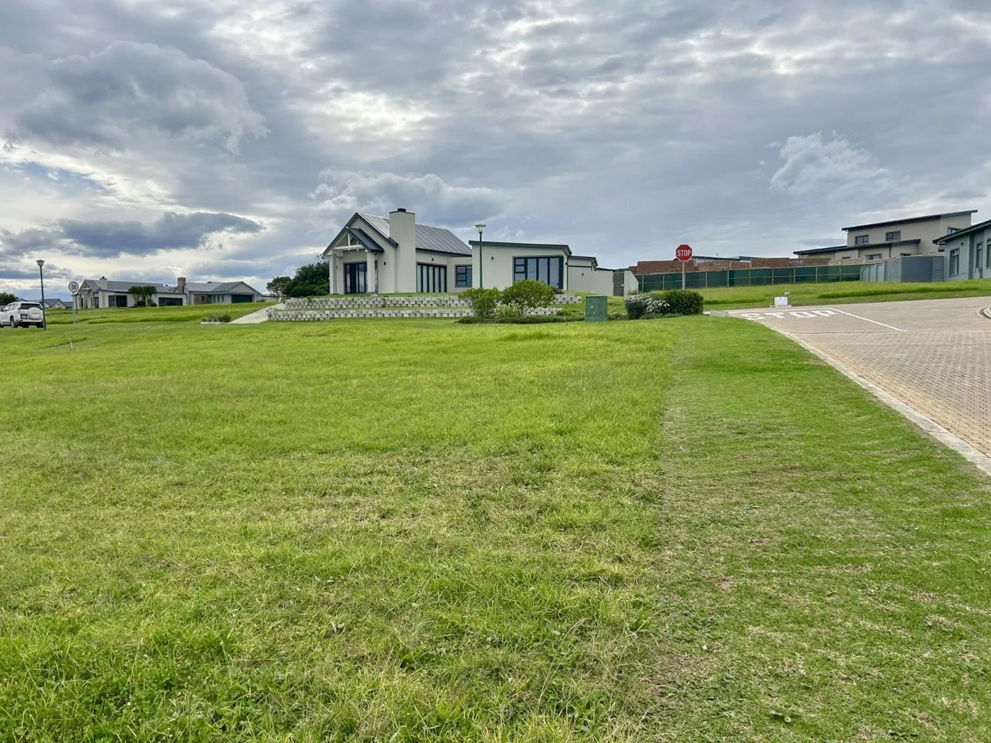 730 m² Land available in Le Grand George Golf Estate