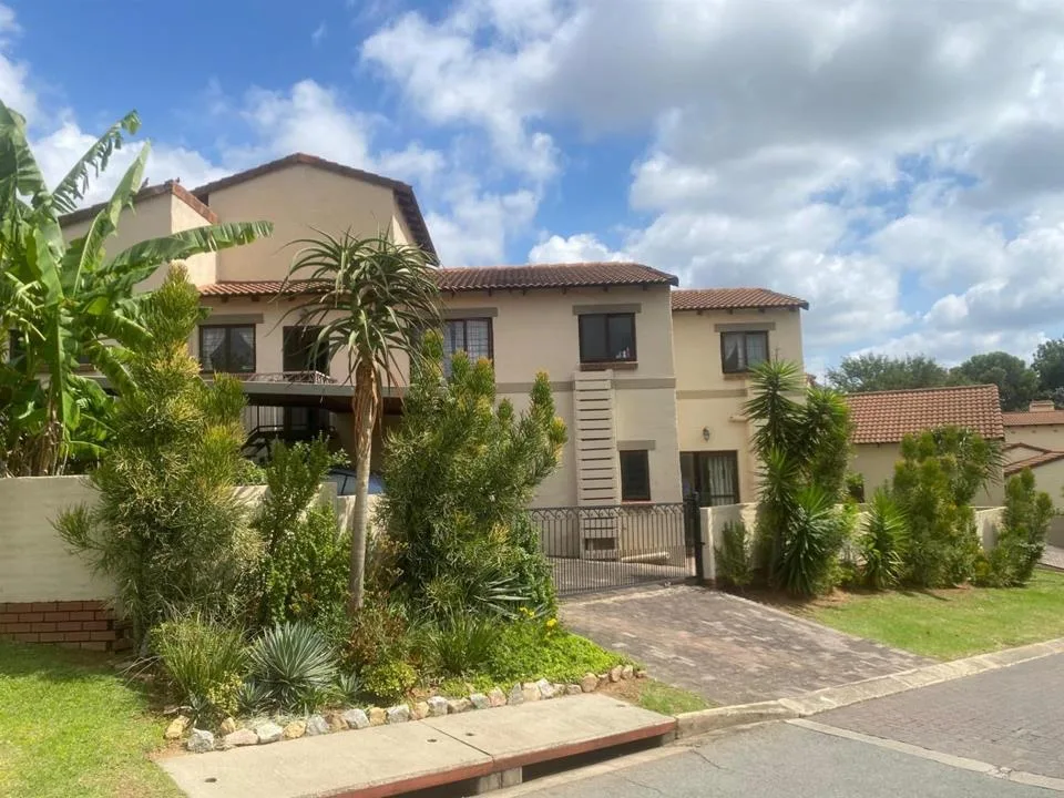 3 Bedroom Townhouse to rent in Bloubosrand