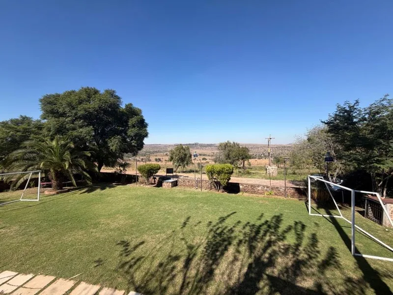 6 Bedroom House to rent in Hennops River