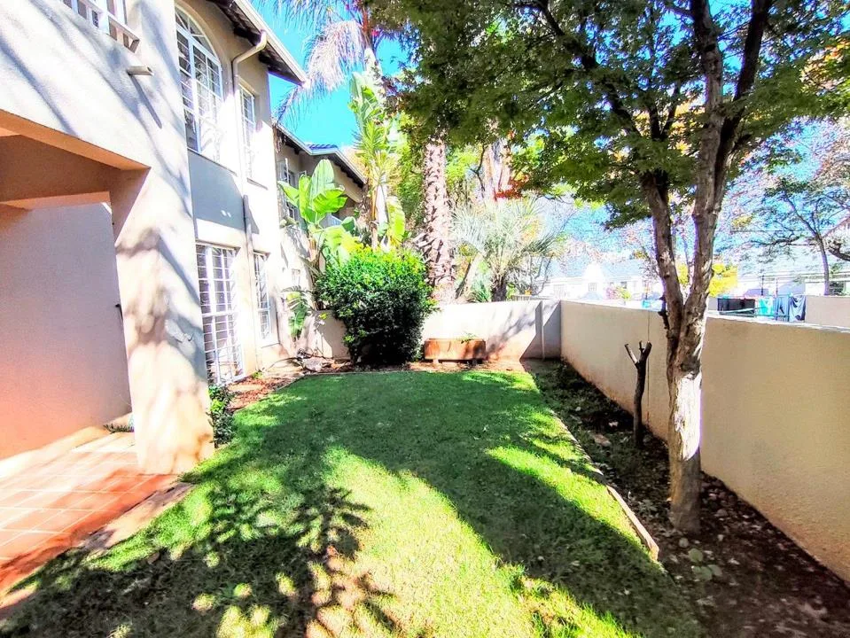 2 Bedroom Apartment / flat to rent in Houghton Estate