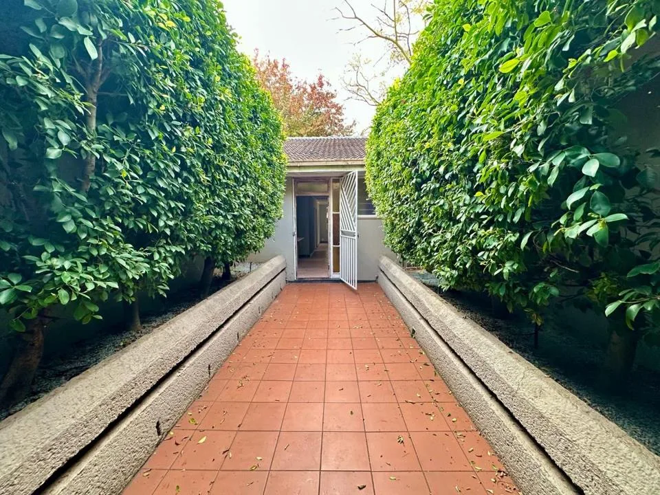 7.5 Bedroom House to rent in Lynnwood Glen