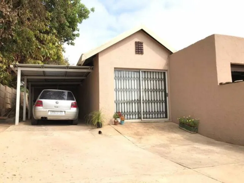 1 Bedroom Apartment / flat to rent in Silverfields Park