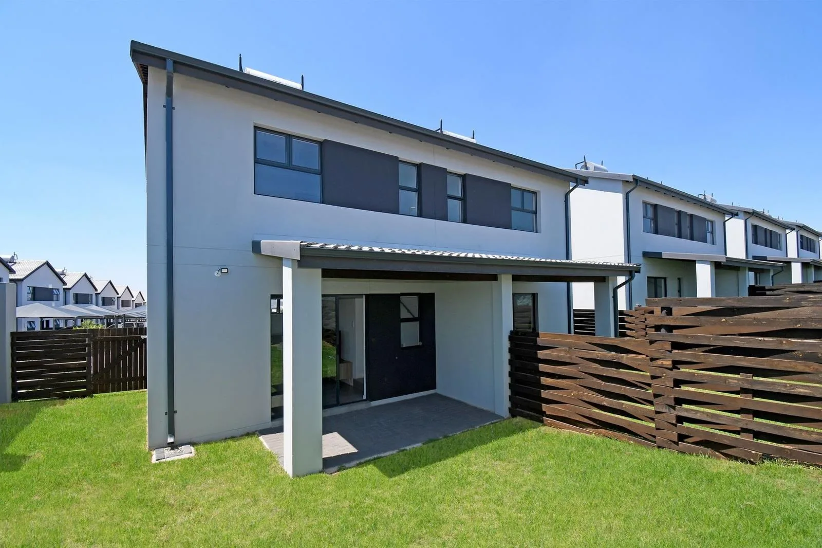 2 Bedroom Duplex in Kya Sands