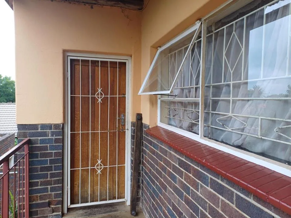 2 Bedroom Apartment / flat for sale in La Hoff