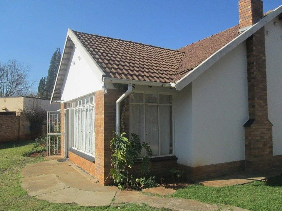 3 Bedroom House for sale in Stilfontein Ext 4