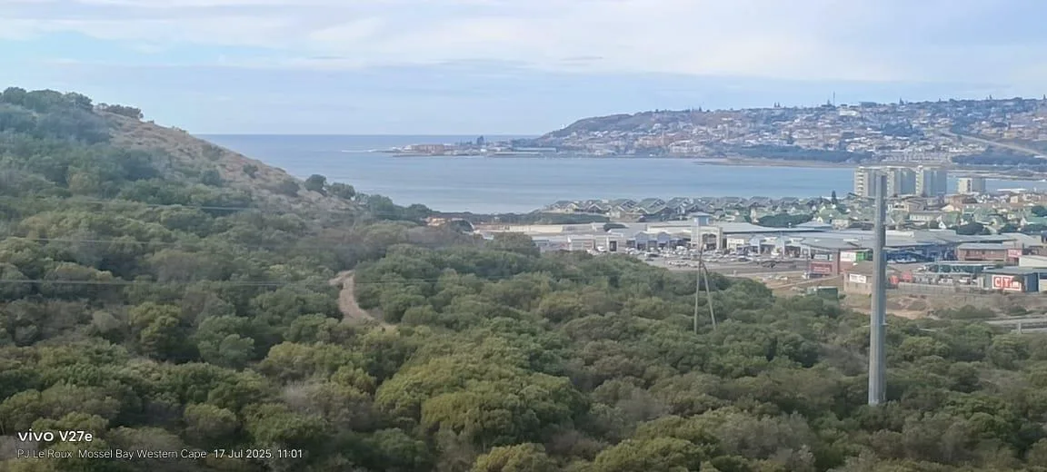 730 m² Land available in Seemeeu Park