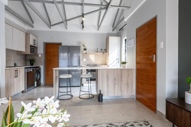 3 Bedroom Simplex in Highveld