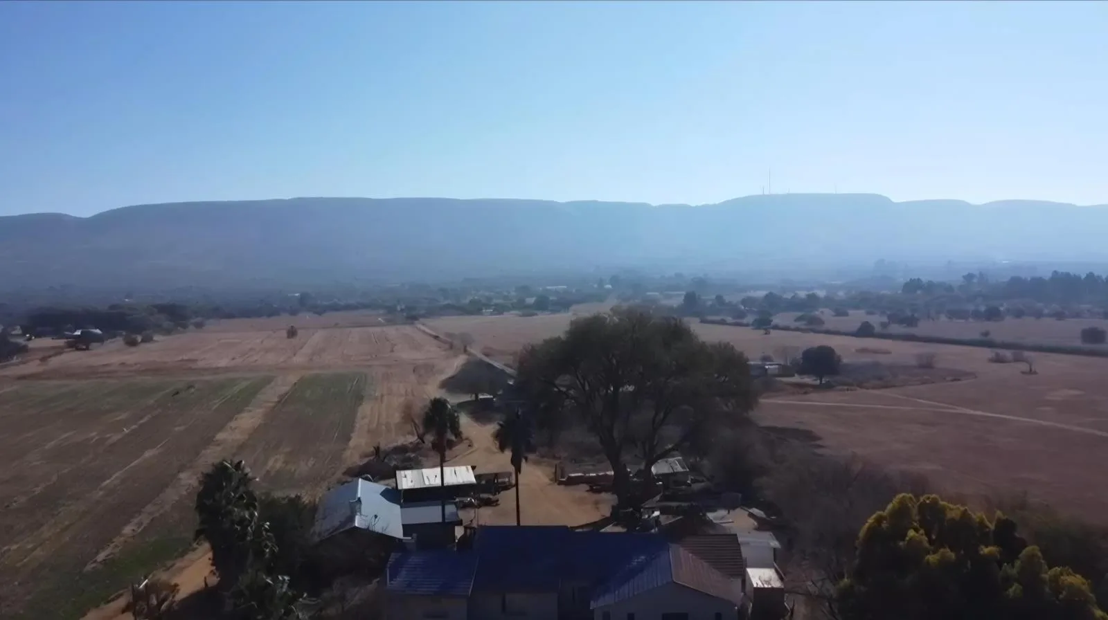 28.3 ha Farm in Kameeldrift West