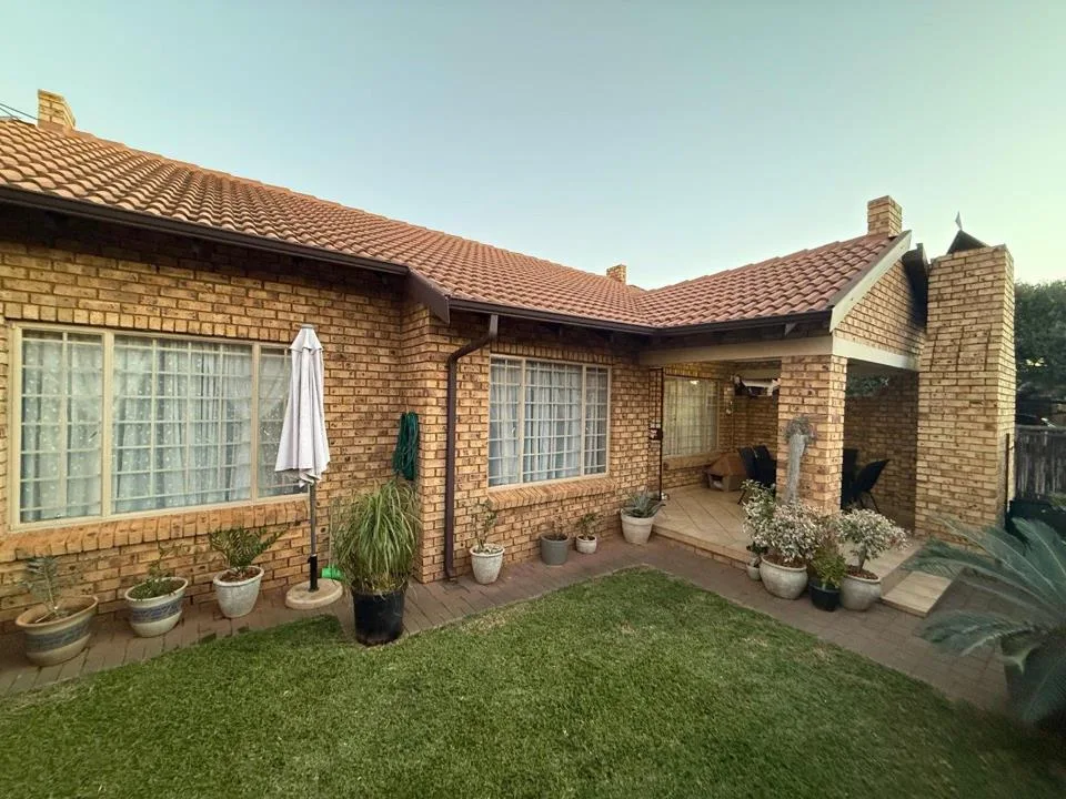 2 Bedroom Apartment / flat to rent in Sinoville