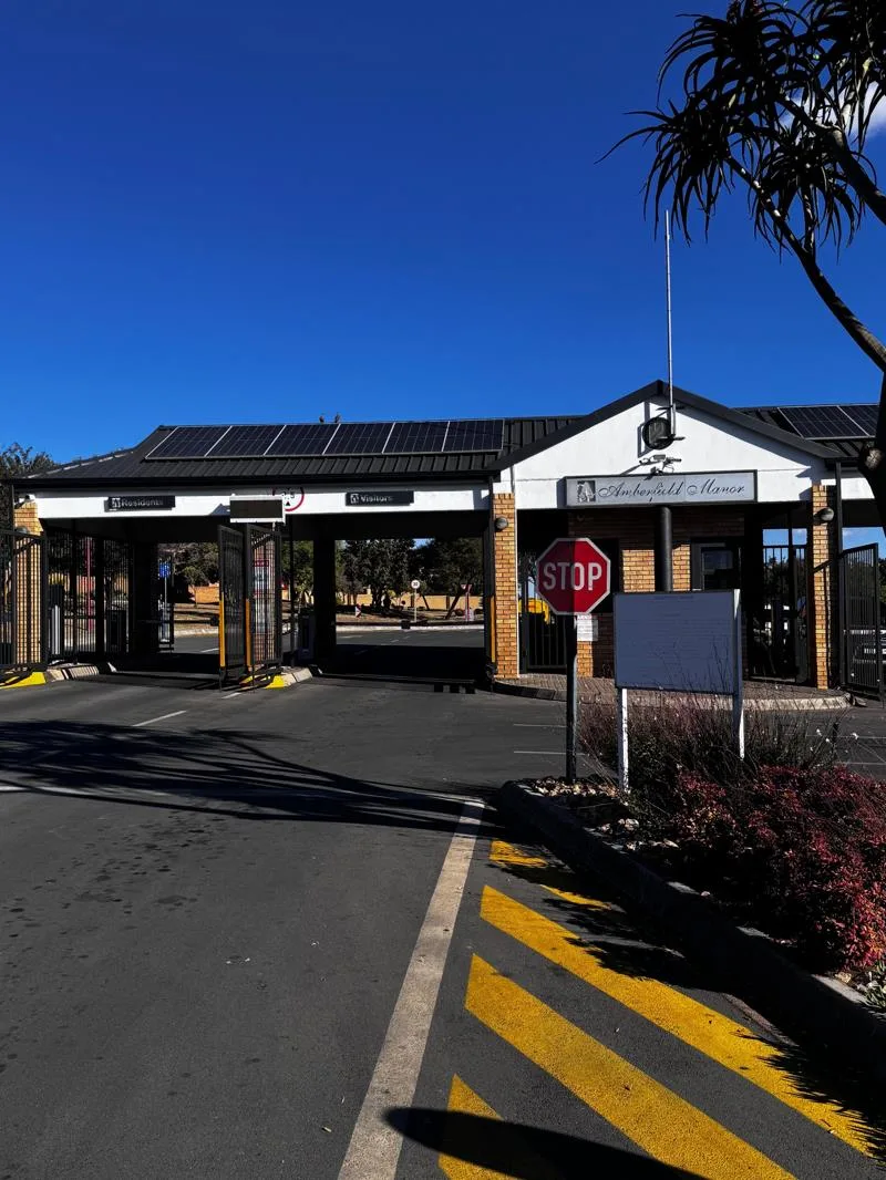 3 Bedroom Apartment in Rooihuiskraal